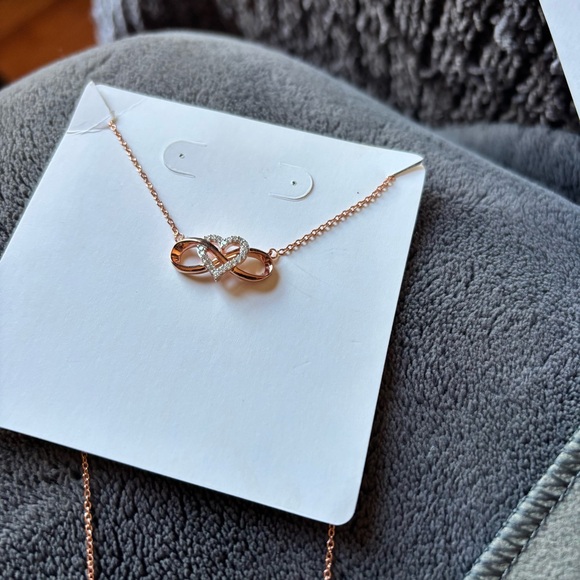 Rose Gold 925 Stamped Sterling Silver Infinity / Heart Necklace - Picture 2 of 7